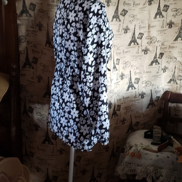 Dickies | Scrub Jacket - Picture 4 of 10